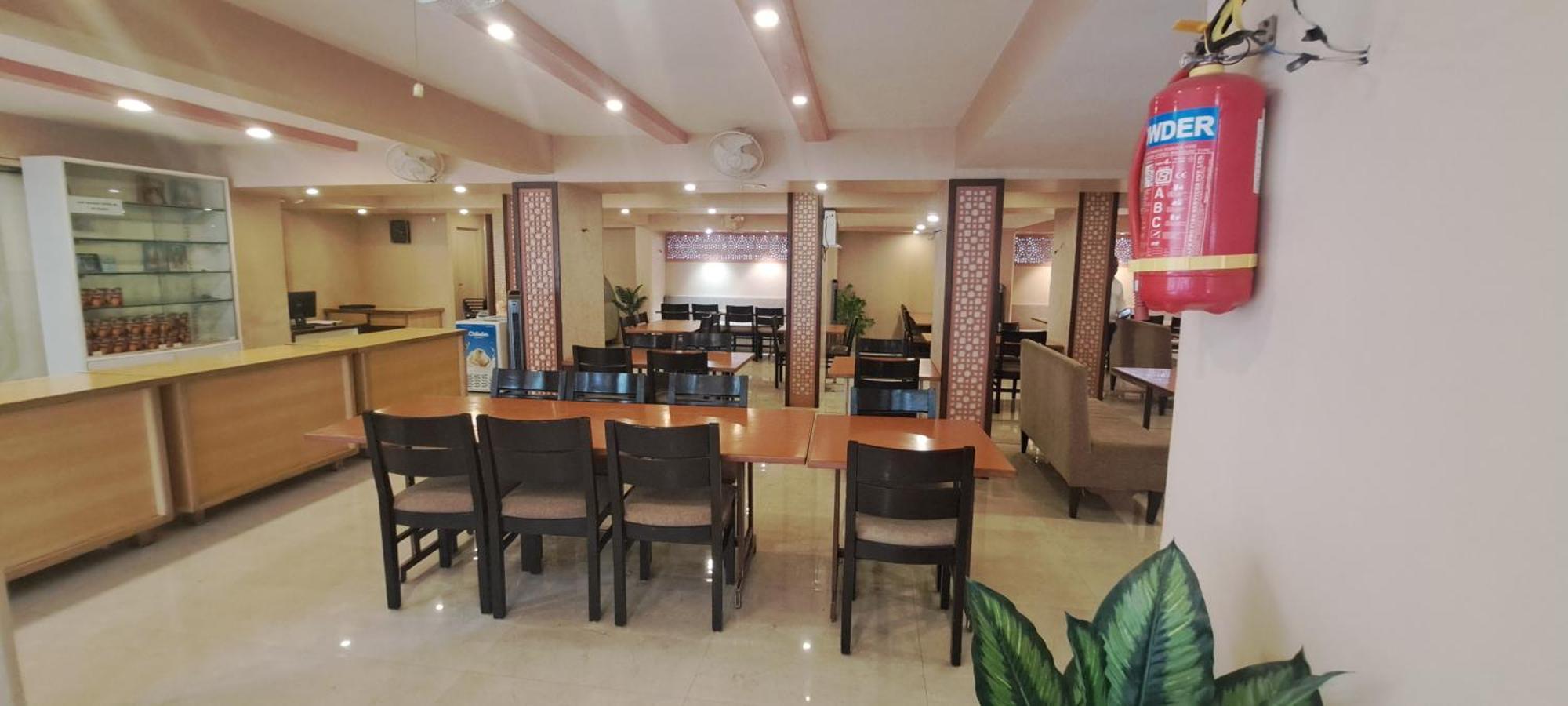 Hotel Swaroop Pune Luaran gambar
