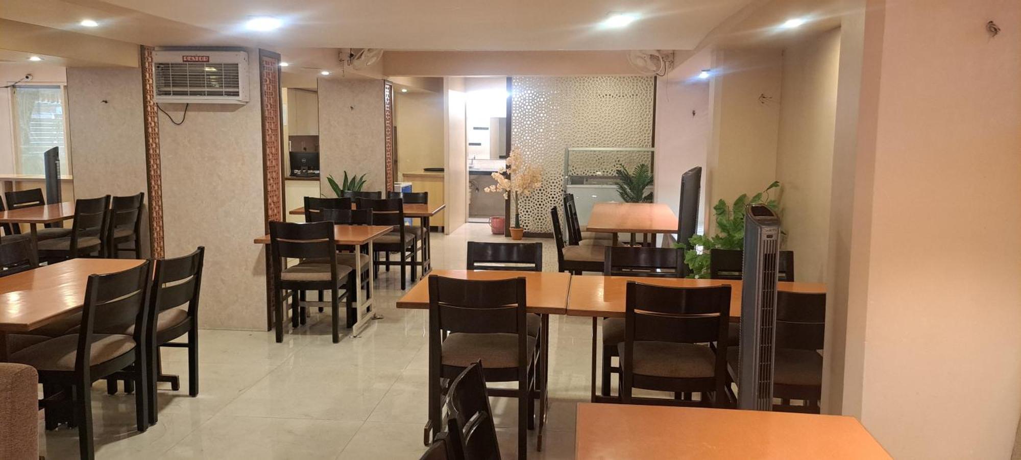 Hotel Swaroop Pune Luaran gambar